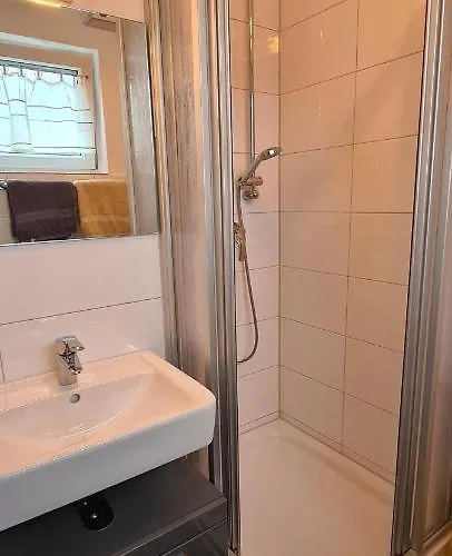 Aaron Iv Inkl Bettwaesche Handtuecher Endreinigung Goslar