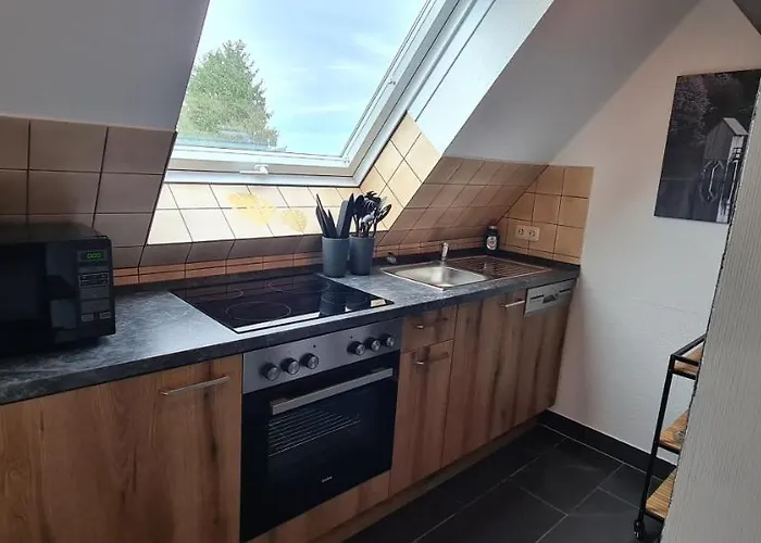 Aaron Iv Inkl Bettwaesche Handtuecher Endreinigung